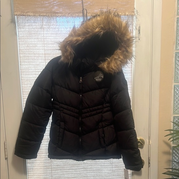 Madden Girl Puffer Jacket with Faux Fur Hood - Picture 2 of 10